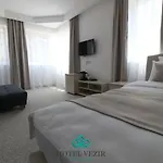 Vezir Palace מלון טראווניק